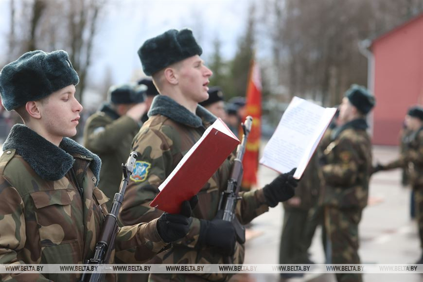 Клятву на верность Родине принесли более 6,8 тыс. военнослужащих, призванных на срочную военную службу и службу в резерве